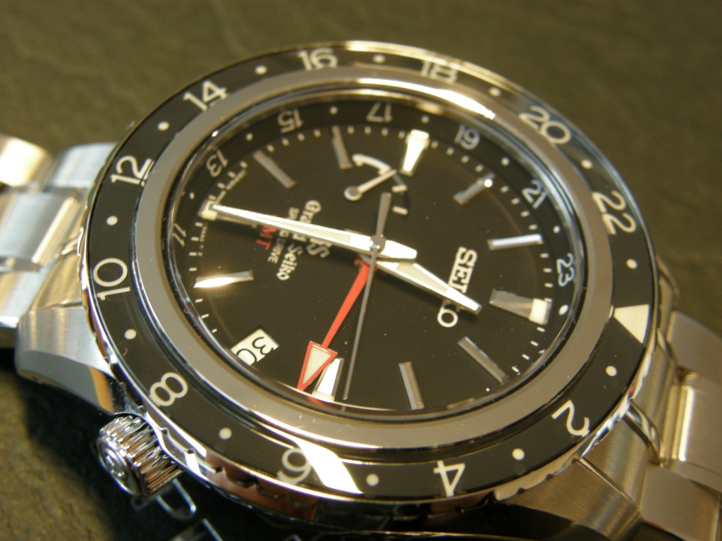 http://sebcil.free.fr/Montres/seiko/SBGE001/PC300015.JPG